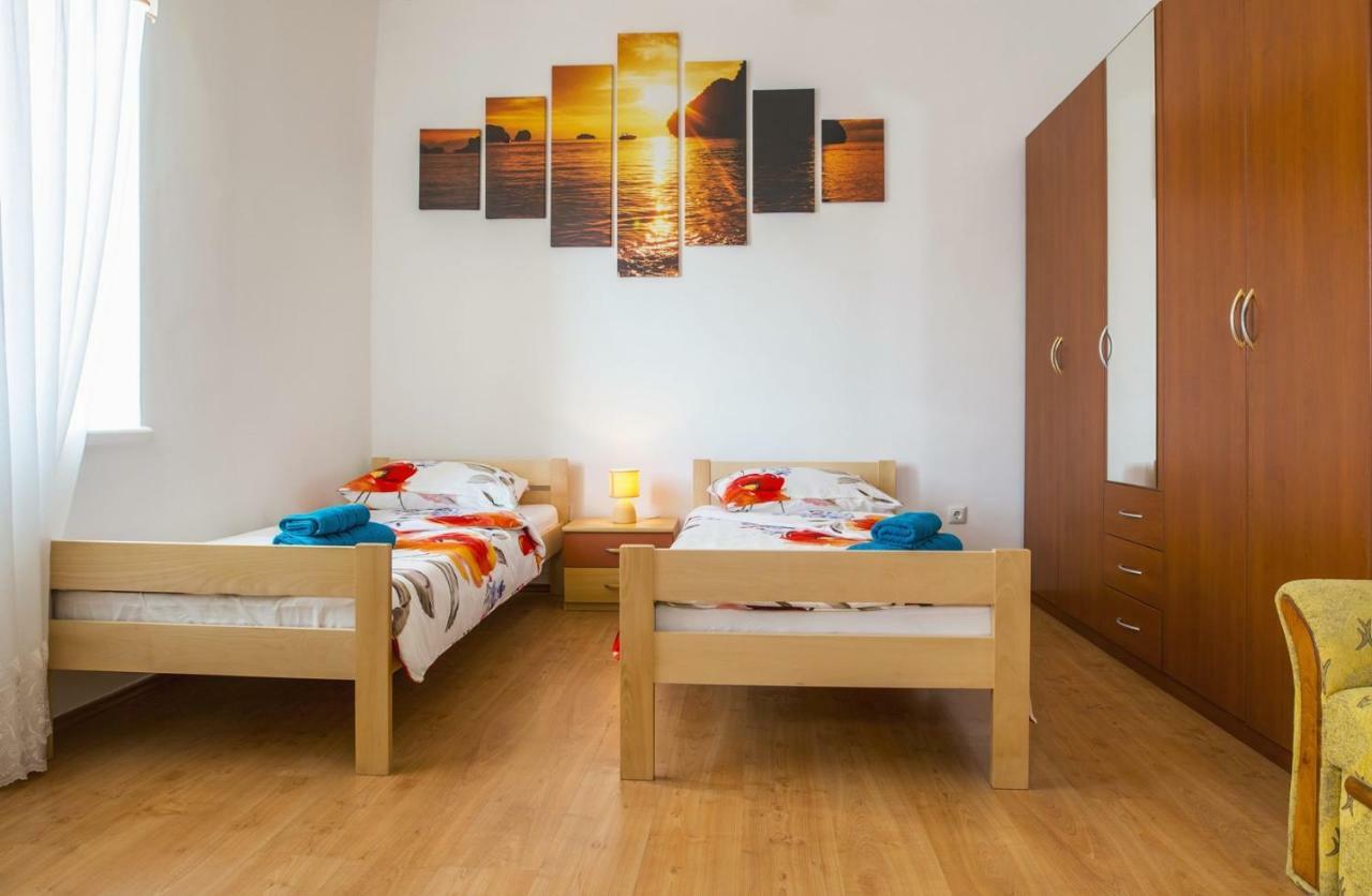 Apartment Stefania On The Beach Koromačno Exteriér fotografie
