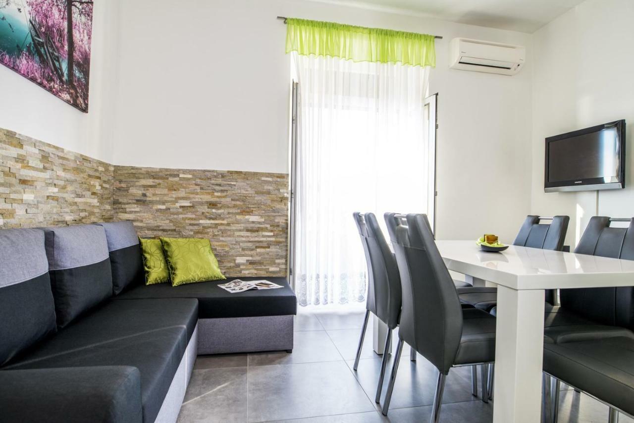 Apartment Stefania On The Beach Koromačno Exteriér fotografie